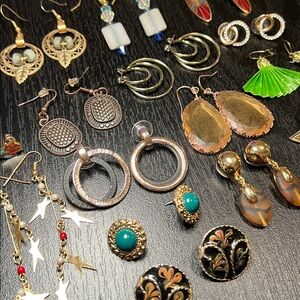 Vintage to Modern Estate Jewelry Lot of Gold Tone Earrings